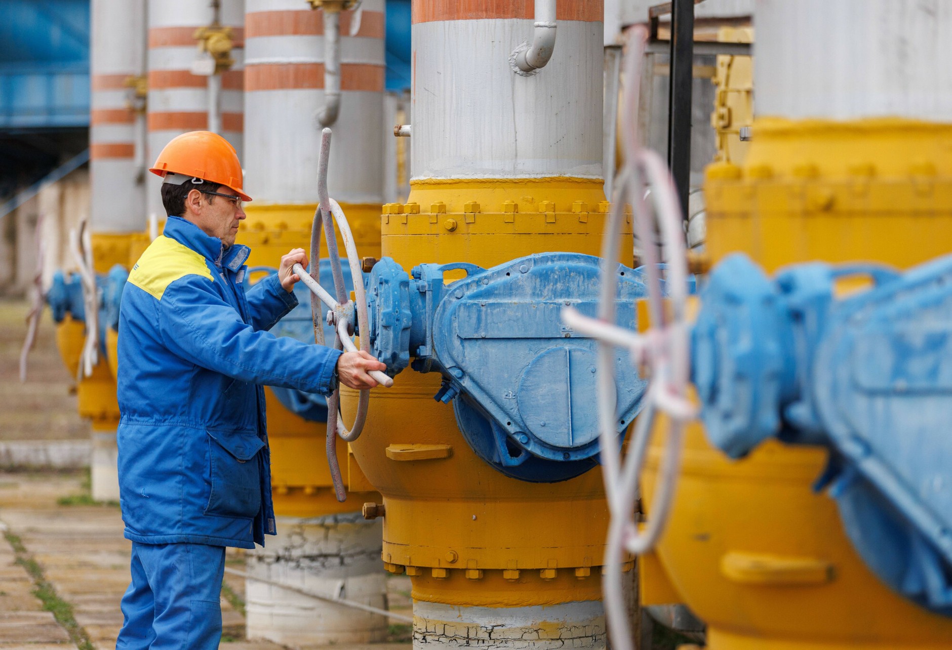 An employee of the Tiraspoltransgaz compressor station after the resumption of gas supplies to the region after a month-long break, Transnistria region, February 4, 2025.