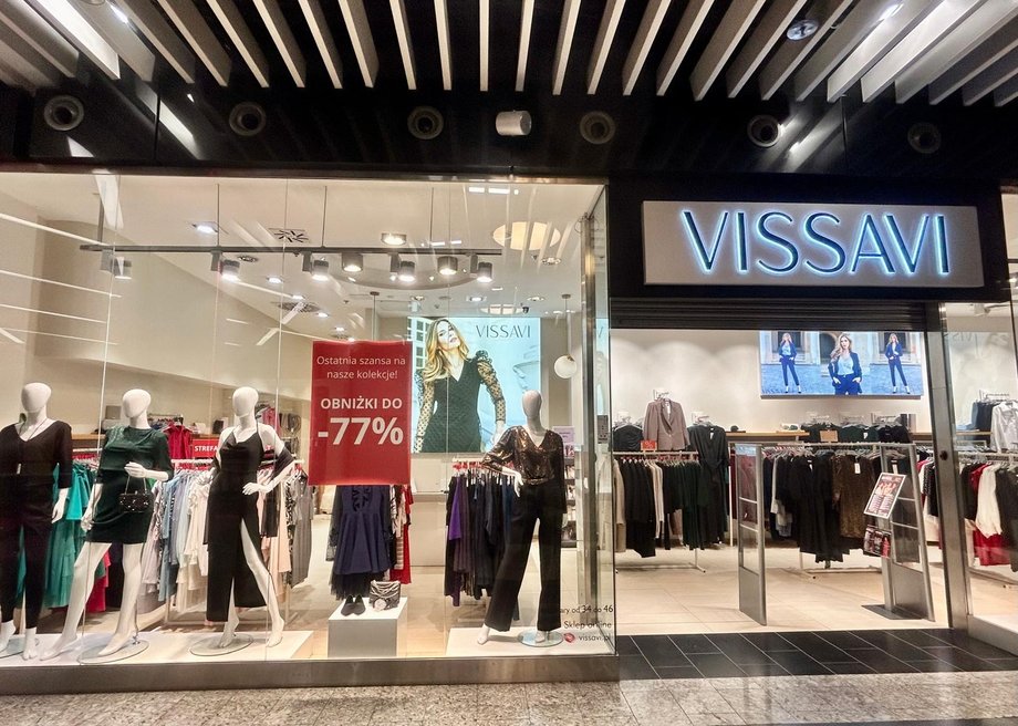 At the brand's best moment, there were 17 stores operating on the market