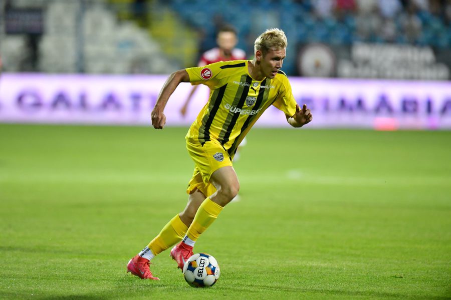 Cristian Mihai, in Oțelul Galati - Dinamo // photo: Cristi Preda (GSP) Return to Dinamo » Huge chances to play again in 2025