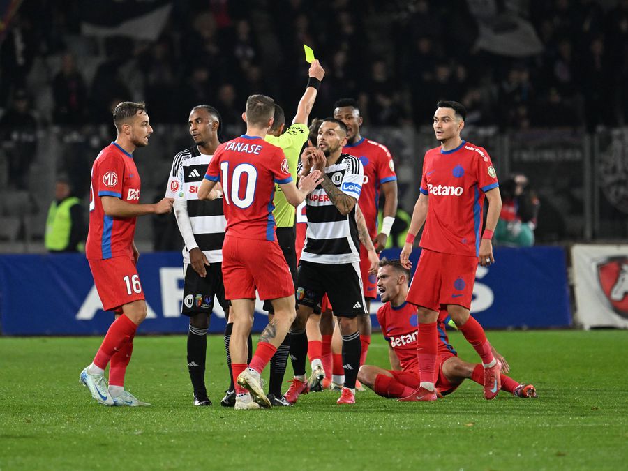 Drastic fines at the FCSB due to protest cards // PHOTO: Imago Images Huge fine for Daniel Bîrligea! » Gigi Becali wasn't kidding: Argăsalea and MM Stoica signed for record sanctions at FCSB