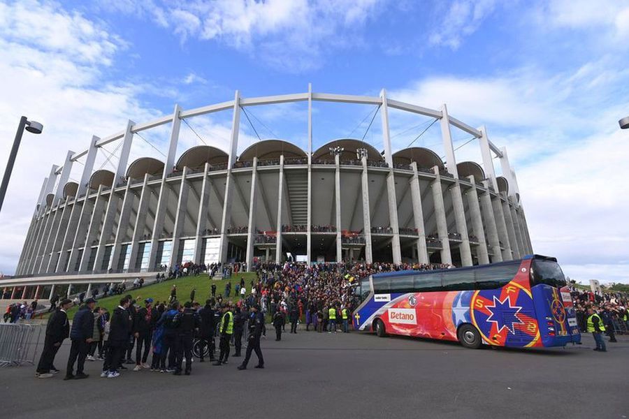 Feyenoord will have 4,274 fans with FCSB in Bucharest FCSB - Feyenoord » The Romanian champion versus Robin van Persie in the Europa League. The likely teams