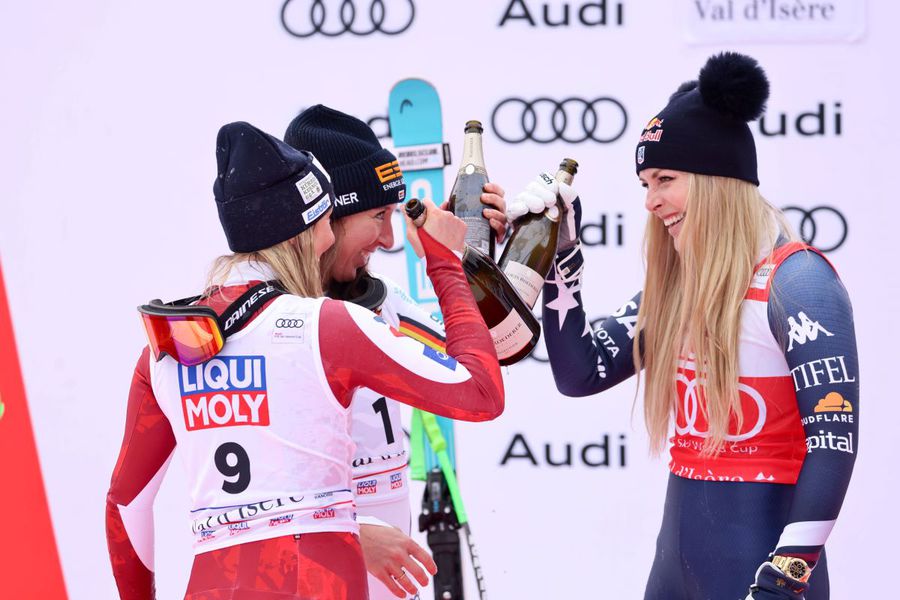 Lindsey Vonn, with Cornelia Huetter and Kira Weidle-Winklemann Photo: Imago Images Lindsey Vonn, two more World Cup podiums at 41 and with titanium knee implants