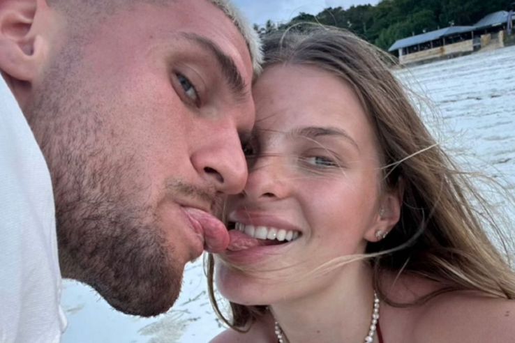 Antonia Salanța and Daniel Bîrligea on vacation. Photo: Instagram