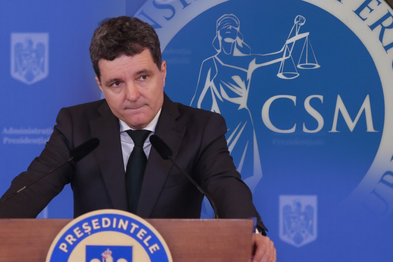 Nicușor Dan and the Superior Council of Magistracy. Collage: Ion Mateș / Hotnews. Photo: Inquam Photos
