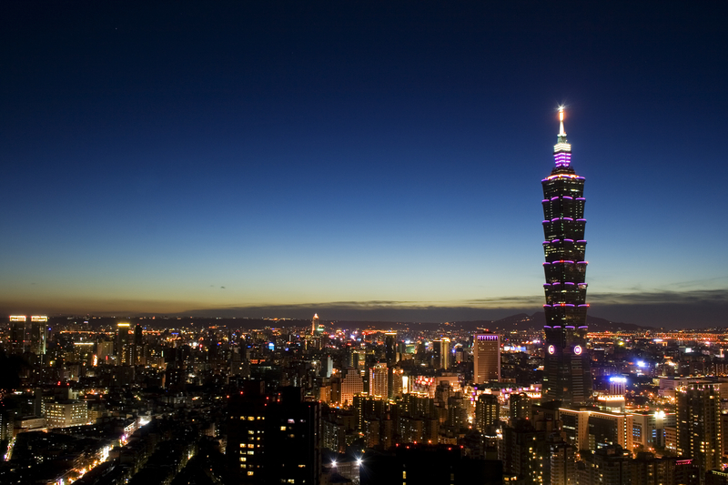 VIDEO 7-magnitude earthquake in Taiwan, the second major earthquake to hit the island in just a few days