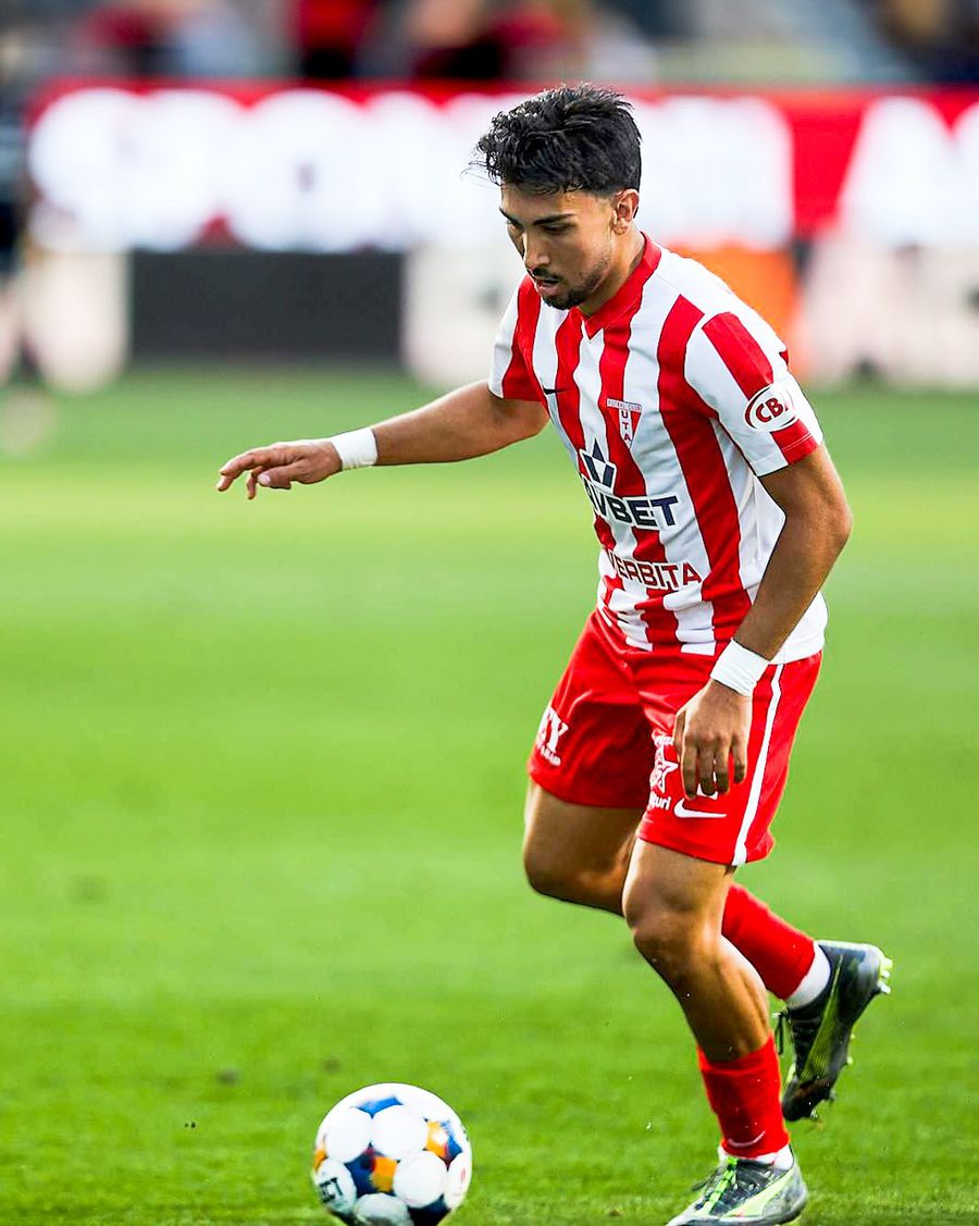 The unknown who came from across the Atlantic broke all barriers, becoming a starter in the Super League and international U21: 