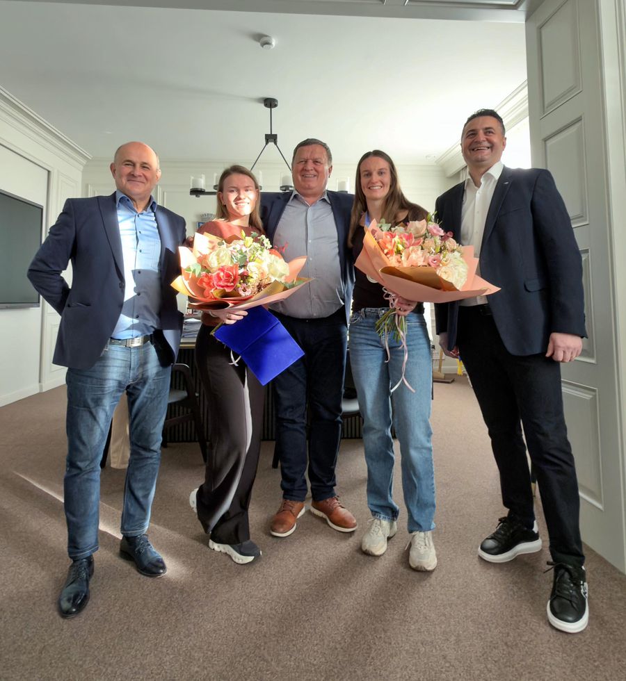 Two finalists from the World Championship were awarded by the mayor of Râmnicu Vâlcea for their 