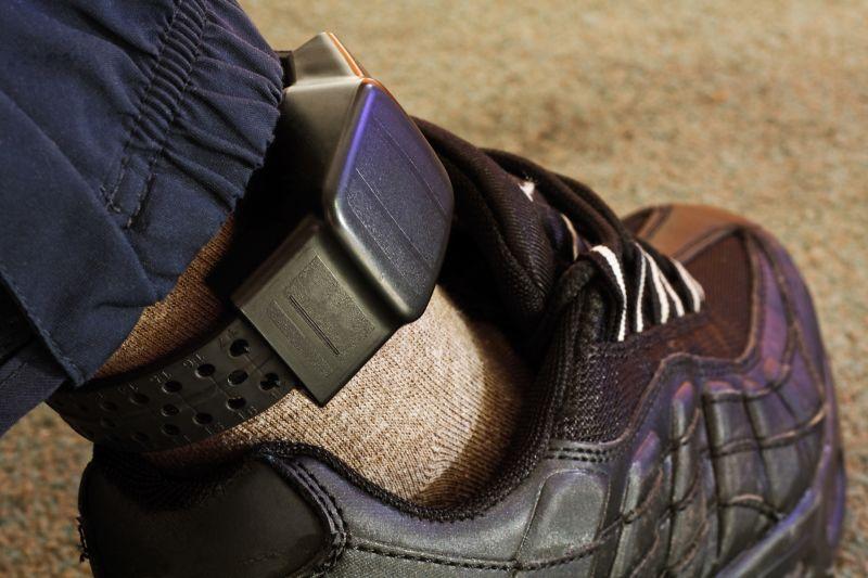 Electronic bracelet monitoring aggressors, Photo: Dreamstime.com