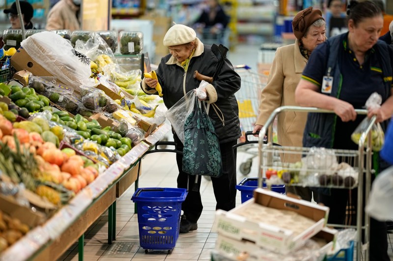 The decision taken by the Central Bank of Russia, even while Putin was holding the marathon conference / How he answered when asked why food prices are rising and wages are not
