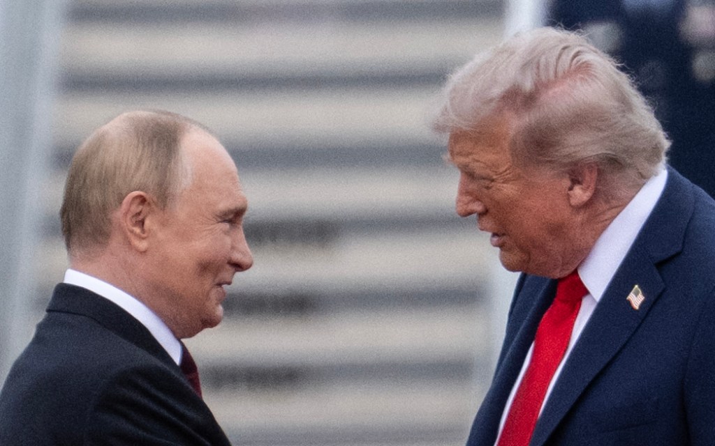 Vladimir Putin and Donald Trump. Photo: ANDREW CABALLERO-REYNOLDS / AFP / Profimedia