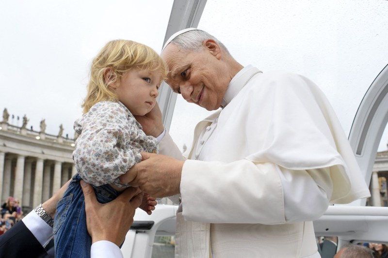 Pope Leon's answer for a little girl from Bucharest, right on Christmas night