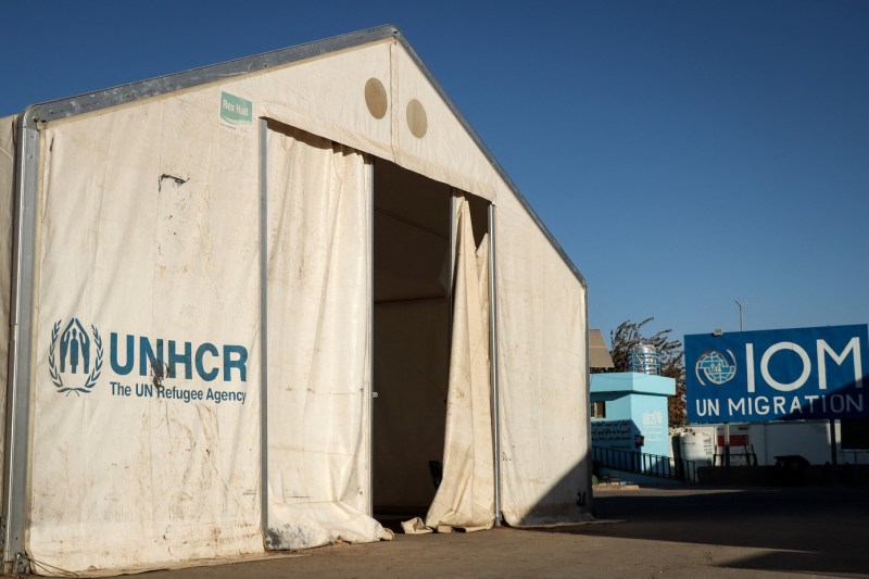 UN, appeal to the Taliban to cancel the ban targeting hundreds of women in its structures