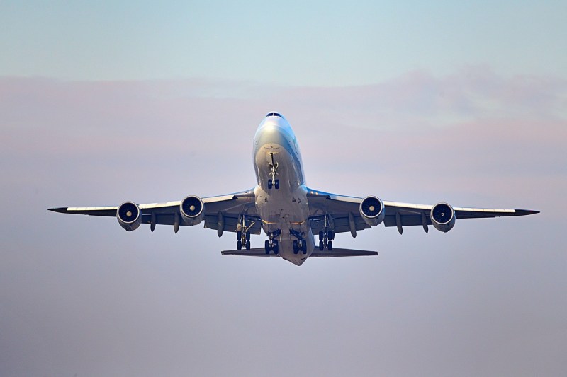 A Boeing plane released tons of kerosene over eight Belgian towns before an emergency landing