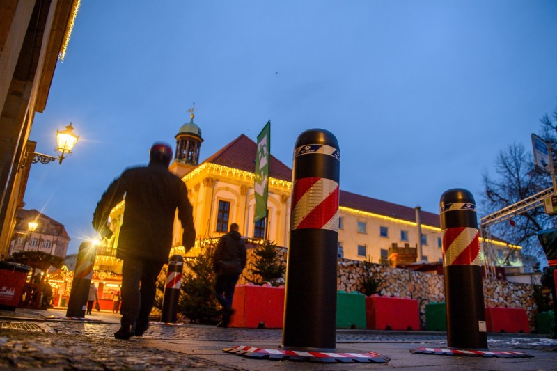 Two Islamist attacks have been thwarted in Germany. One of them targeted the city of Magdeburg, victim of a similar attack last year