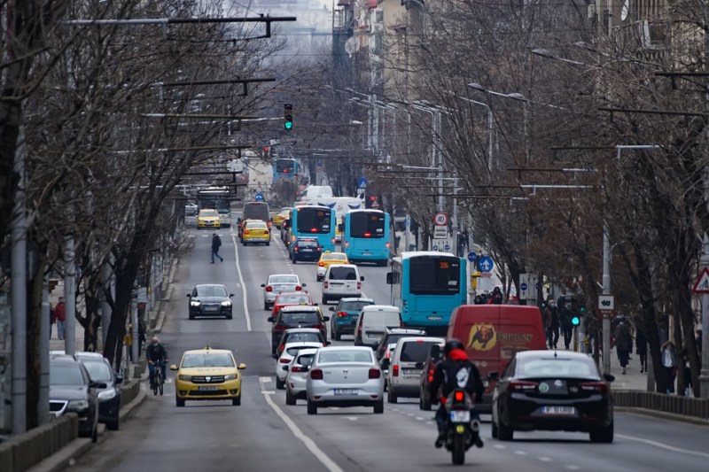 Car traffic in Bucharest. Photo: Shutterstock