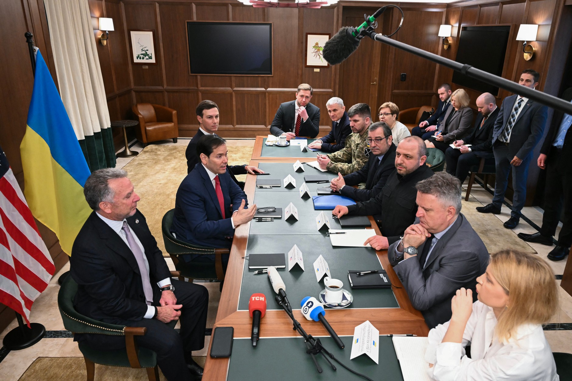 US-Ukraine negotiations, Florida, November 30, 2025.