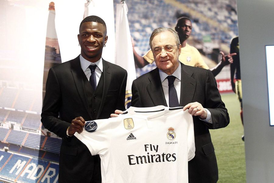 Vinicius Jr. would have wanted to be present in Paris, but the president Florentino Perez forbade him / Photo: Imago Vinicius Jr. responded to Real Madrid » Waives bonus and signs:
