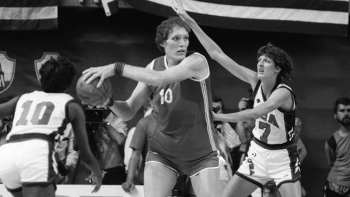 Uljana Semionova, in a photo from the 1980s PHOTO Facebook