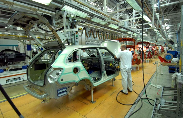 Car factory PHOTO: Ahiva, the truth