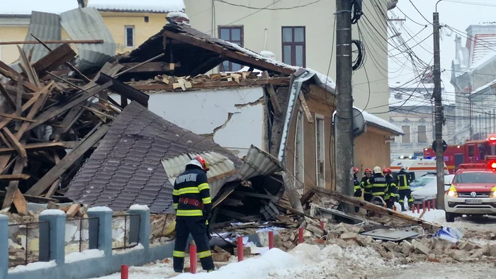Explosion at Lugoj Police Headquarters PHOTO: ISU Timiș