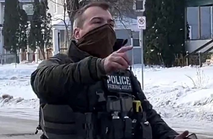 ICE agent incident Minneapolis capture video jpg