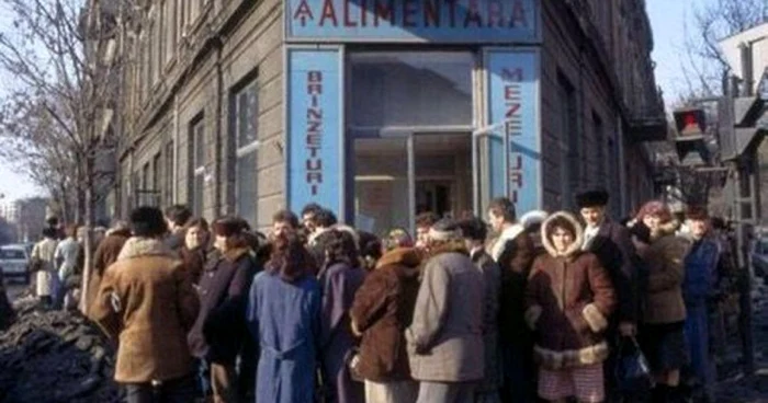 Queue in the communist period PHOTO archive