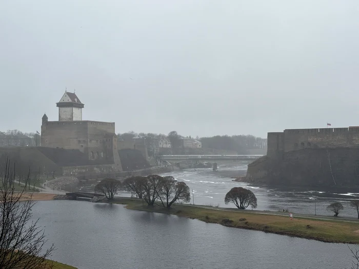 Narva – Estonian city with a Russian-speaking population, located right on the contact line between NATO and Russia