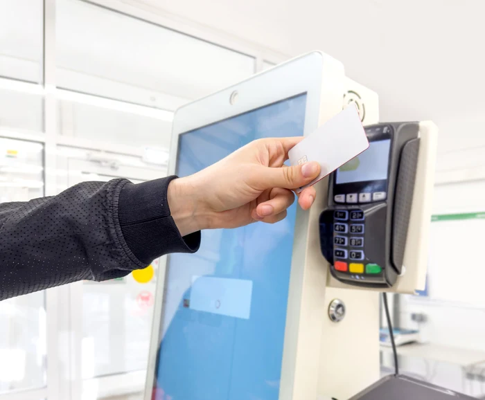 SelfPay machine phone scam PHOTO Shutterstock