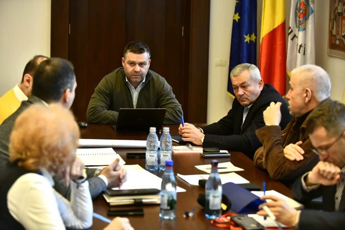 Meeting with Apa Nova representatives. PHOTO FB Ciprian Ciucu