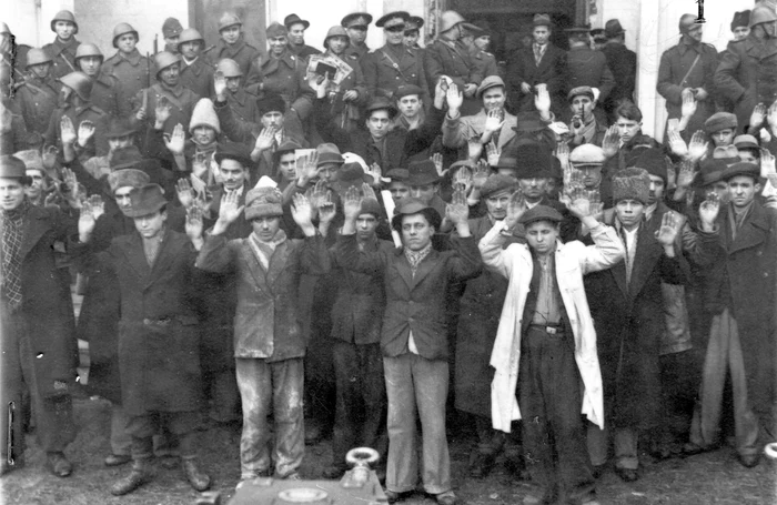 Fotografie de arhivă de la rebeliunea legionară. FOTO: CNSAS
