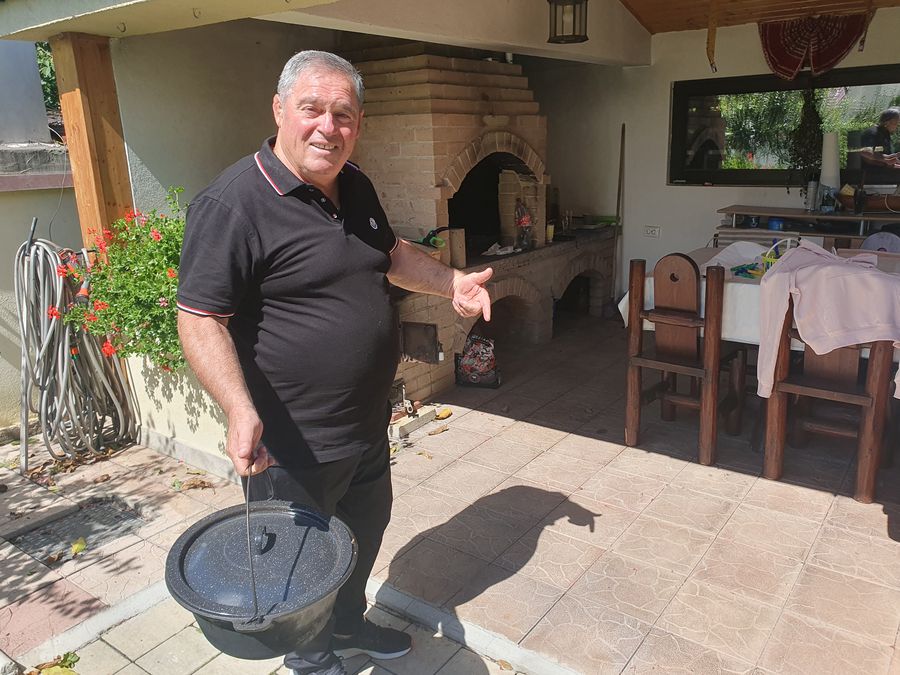 Now retired, Ilie Luca is an encyclopedia on the history of Brașov football Photo: Justin Gafiuc (GSP) Gigi Becali was not original! The incredible story of another top with a suitcase in League 1: