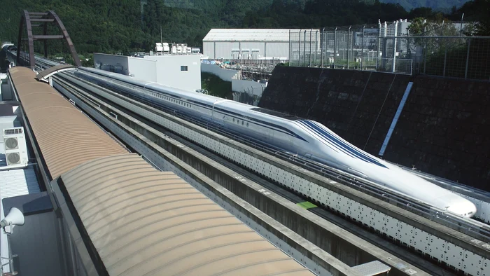 The fastest train in the world/PHOTO: X