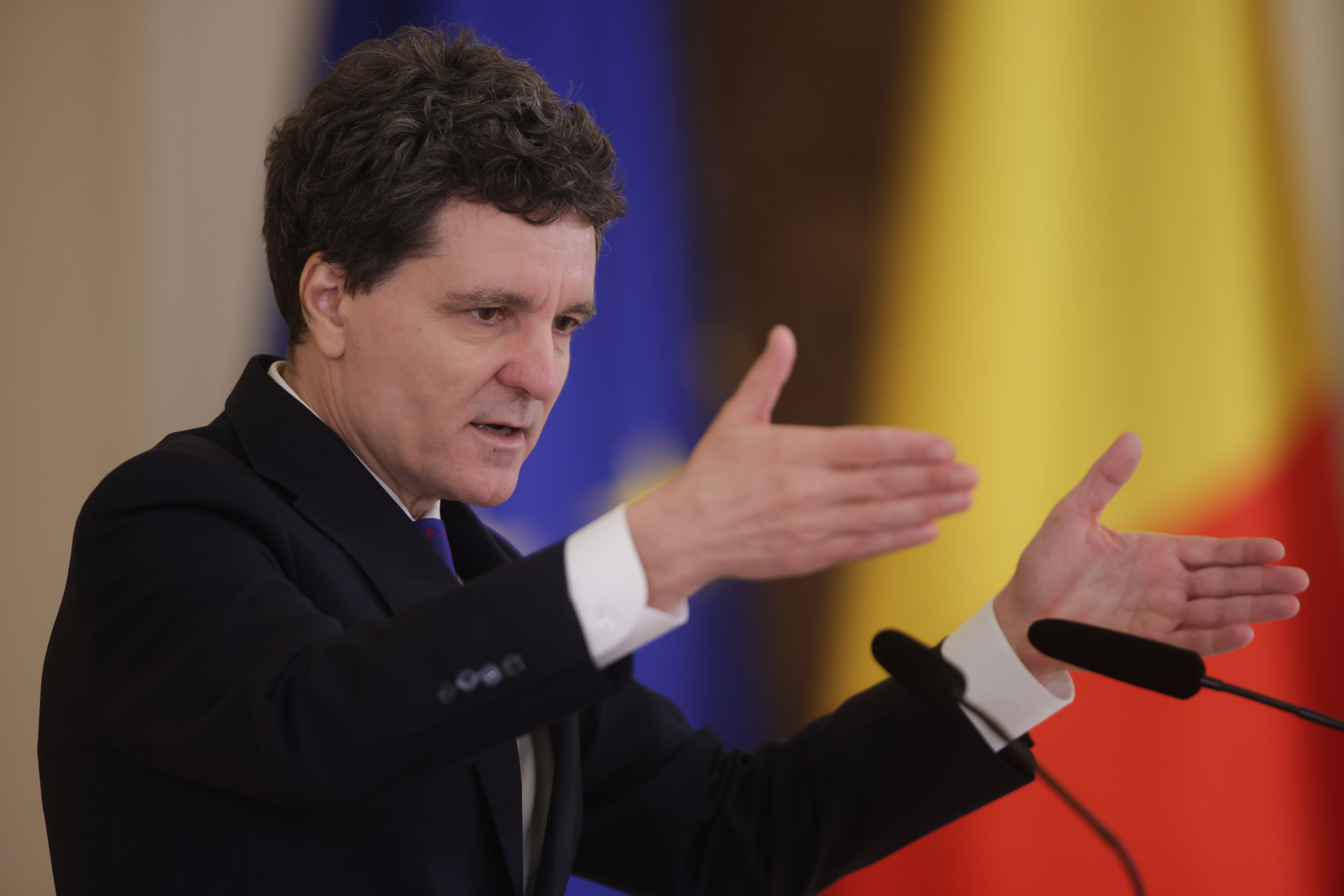 Nicușor Dan says that we are in line with the OECD. PHOTO: Inquam Photos / George Călin