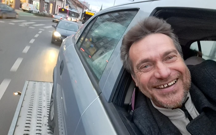 Avram Iancu wants a new car. Photo source: his Facebook page.