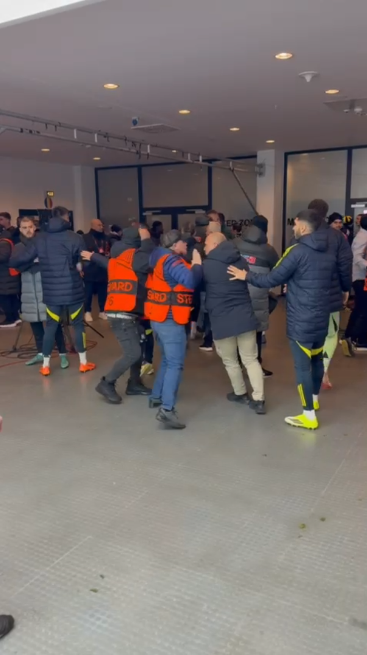 Scandal at halftime of the FCSB - Fenerbahce match // PHOTO captures: Digi Sport