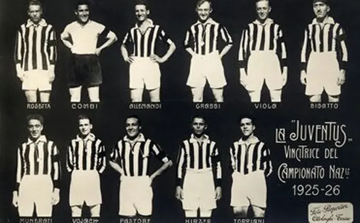Luigi Allemandi (above, third from left to right), champion with Juventus in the 1925 - 1926 edition