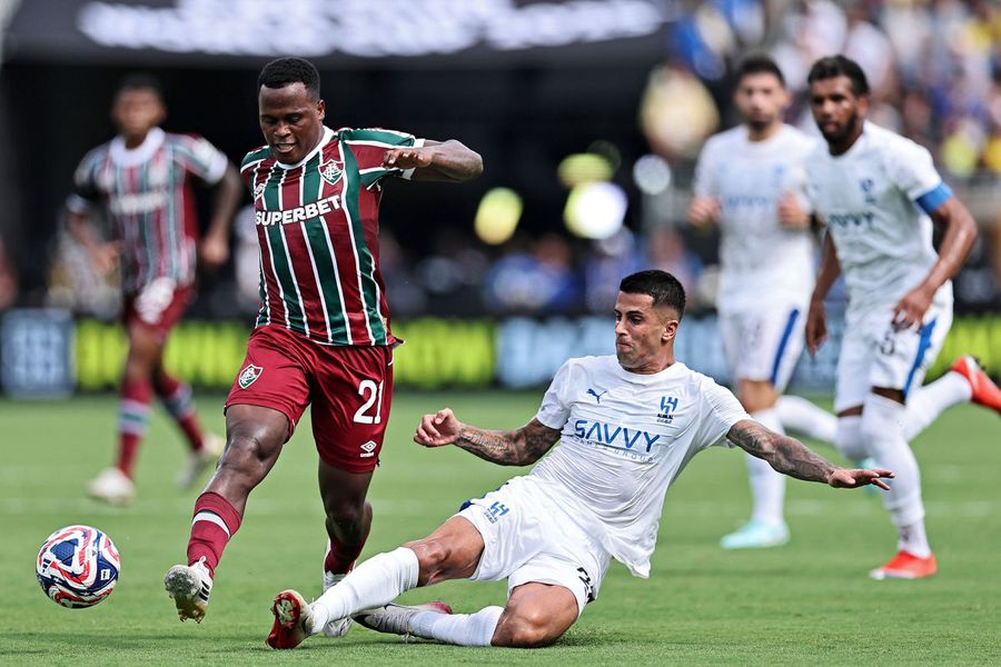 Joao Cancelo (in white) at the Club World Cup / Photo: Imago Cristi Chivu is pushing for Cancelo's transfer » What an obstacle has appeared and when he could debut at Inter!
