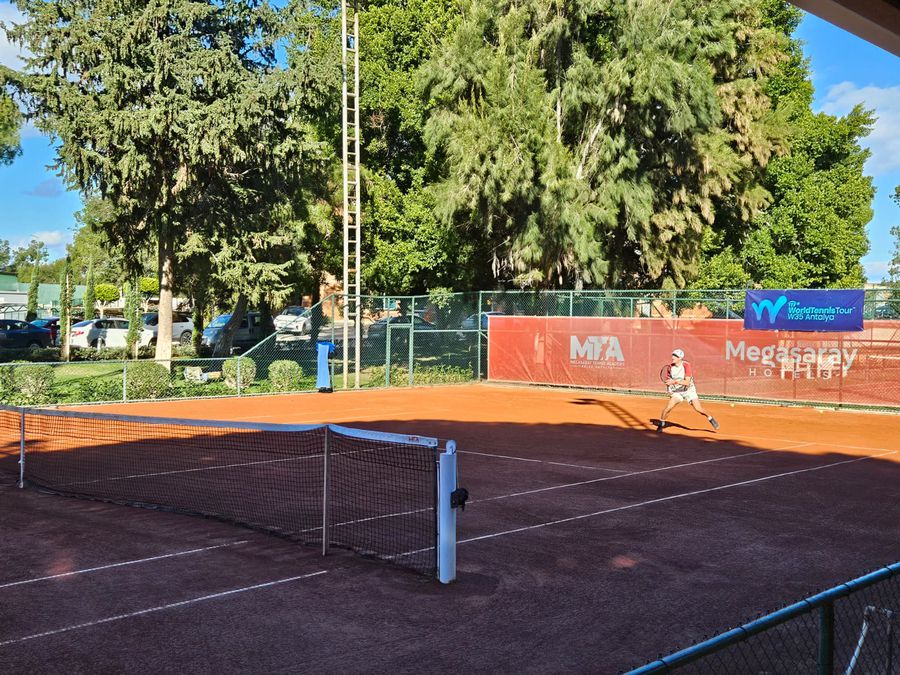 All inclusive tennis in Antalya. Romanians train in Belek: 