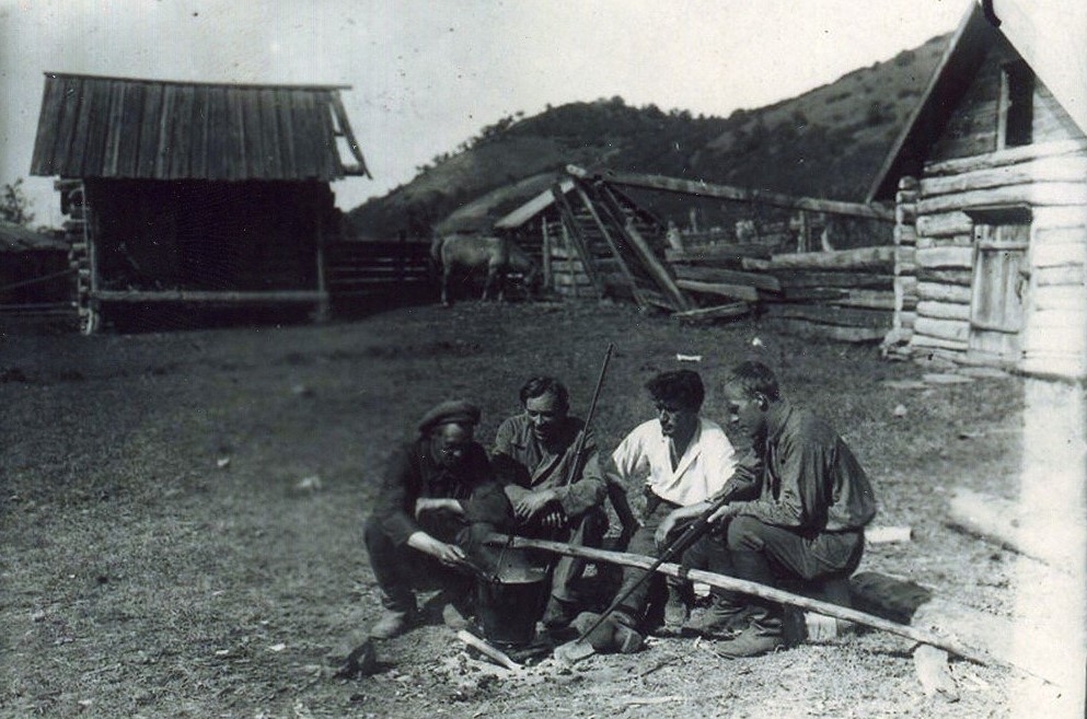 Film expedition to the village. Radde. 1932