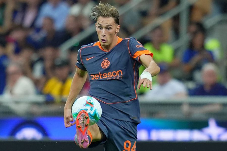 Francesco Pio Esposito has 8 matches, 2 goals and 1 assist at Inter / Photo: Imago Cristi Chivu also helped to extend the contract » Triple salary at Inter and a new contract until 2031!