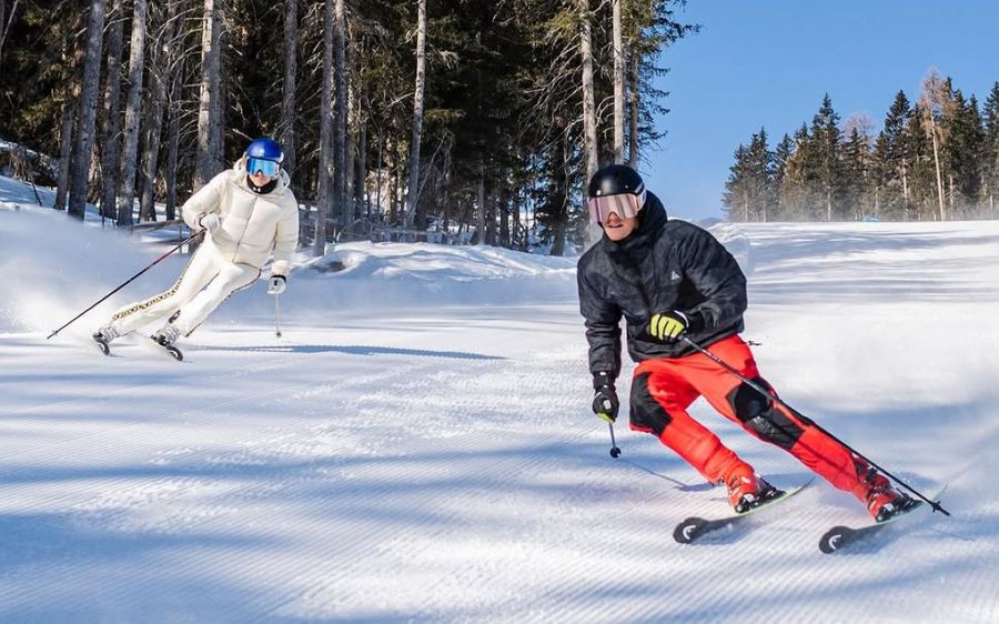 Jannik Sinner skiing with Lindsey Vonn in 2022 Photo: Instagram Double Australian Open champion, short match and turn to skiing: