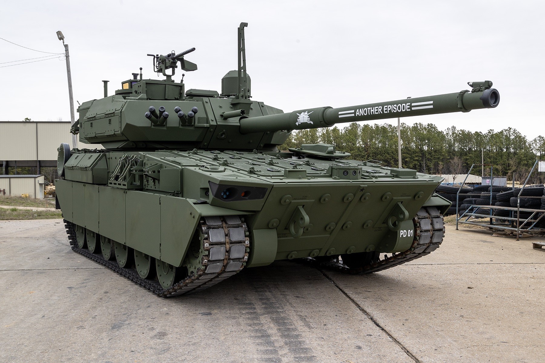 The photo shows the M10 Booker - a recently canceled design that fell victim to the Americans' new approach to building their future tanks