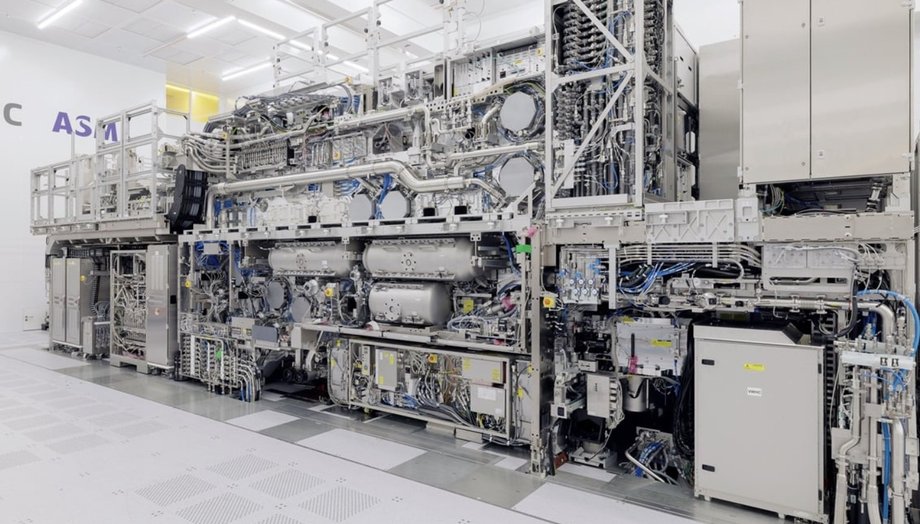 The photo shows one of the ASML machines used to produce the most advanced chips.