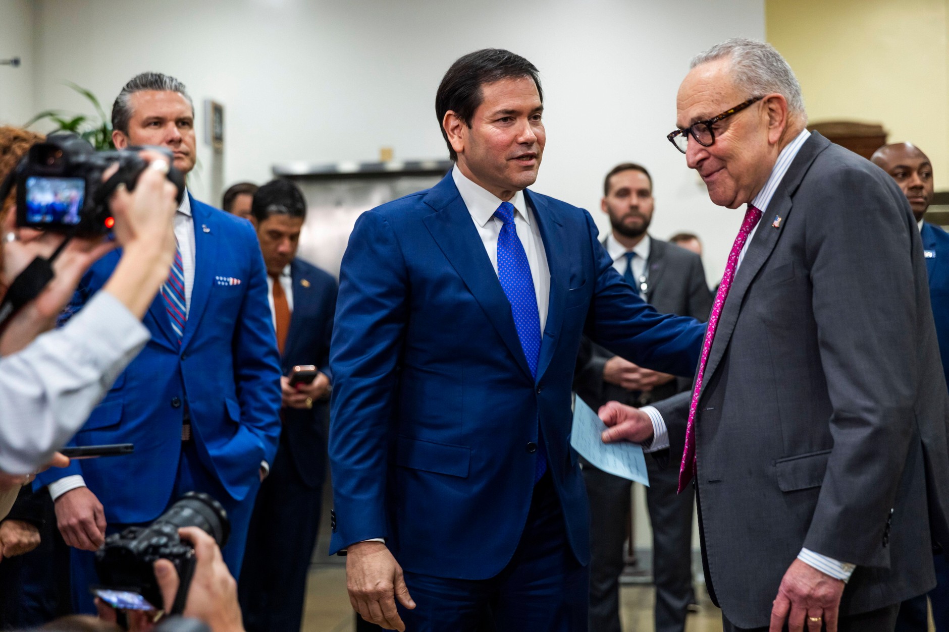 US Secretary of State Marco Rubio and Senate Minority Leader Chuck Schumer after informing US senators about the capture of Venezuelan President Nicolas Maduro, Washington, USA, January 7, 2026.