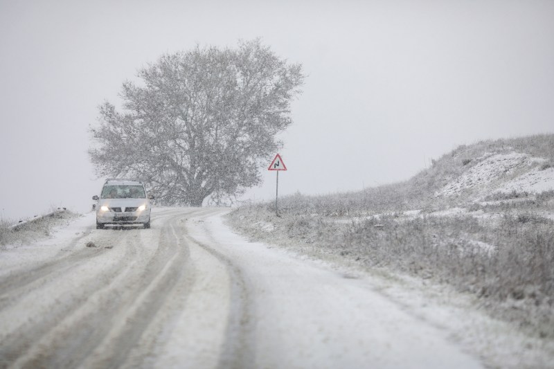 New severe weather warnings. Yellow code of frost, snow and ice in more than half of the country / Map of the affected areas