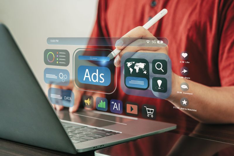 Google introduces personalized ads in online shopping tools based on artificial intelligence