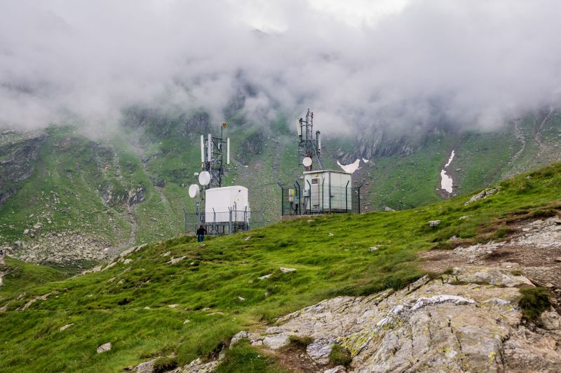 The year 2025 was the fourth warmest in the history of weather measurements in Romania. How many months were dry?