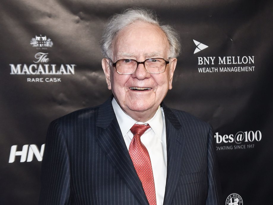 Warren Buffett zbudował fortunę dzięki długoterminowym inwestycjom w Berkshire Hathaway. 