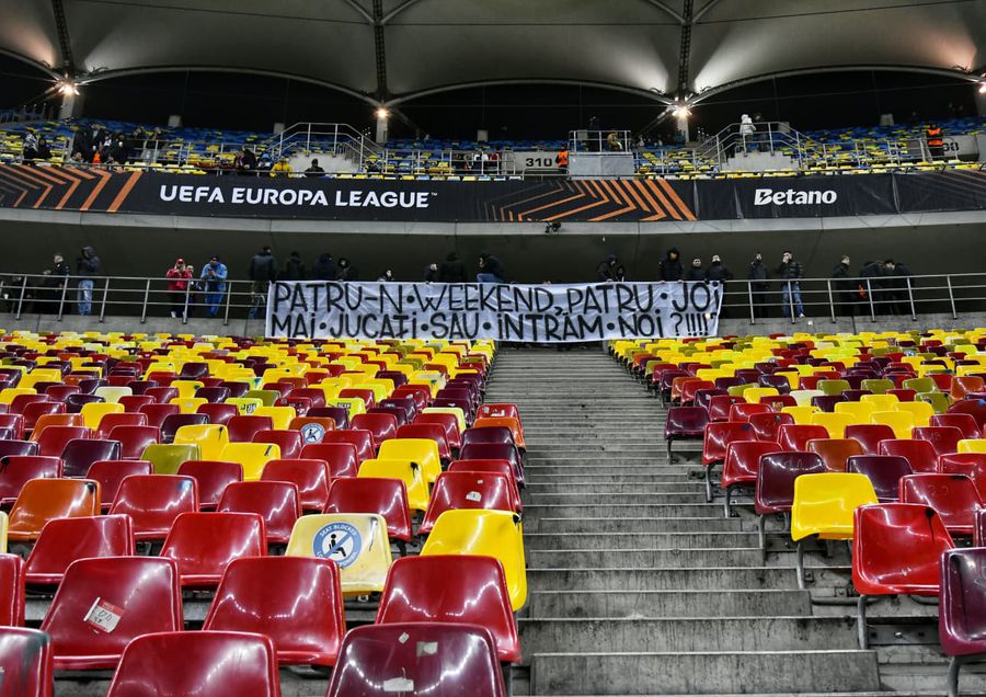 Banner displayed by the FCSB team gallery // PHOTO: Cristi Preda (GSP.ro) Ștefan Târnovanu takes on the ultras from Peluza Nord: