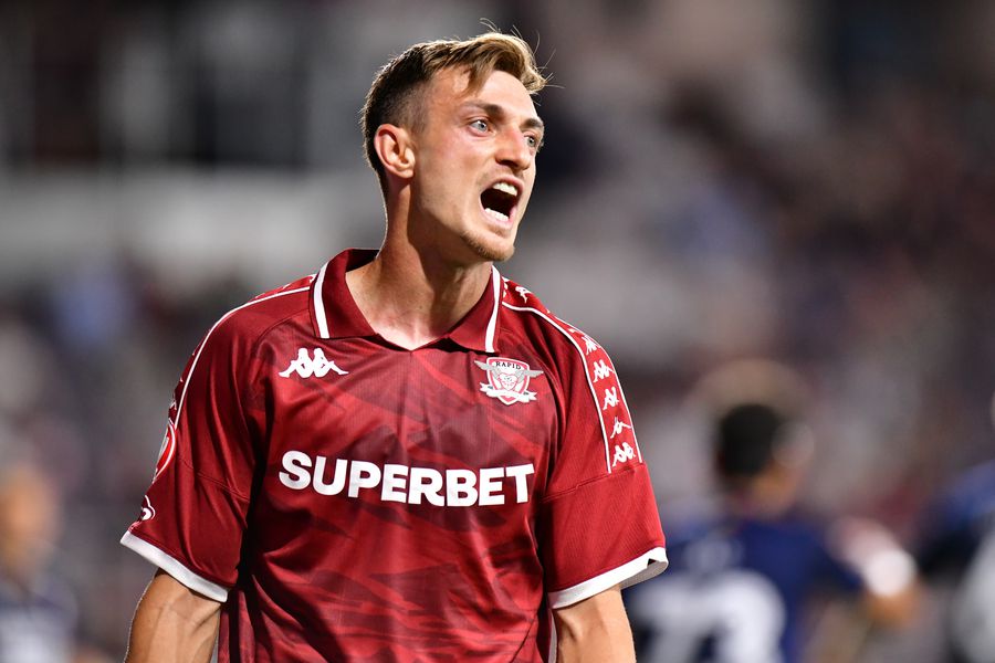 Claudiu Micovschi, in Rapid - FC Botoșani. Photo: Cristi Preda (GSP) Quickly sells a footballer to the Super League rival » Decisive hours for the transfer